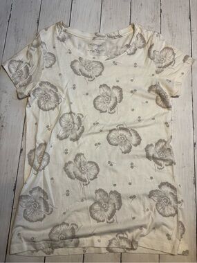 Workshop Republic Clothing Cream Short-Sleeve Tee with Taupe Floral Print